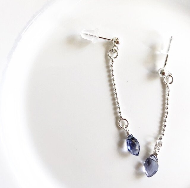 iolite*silver pierceの画像1枚目