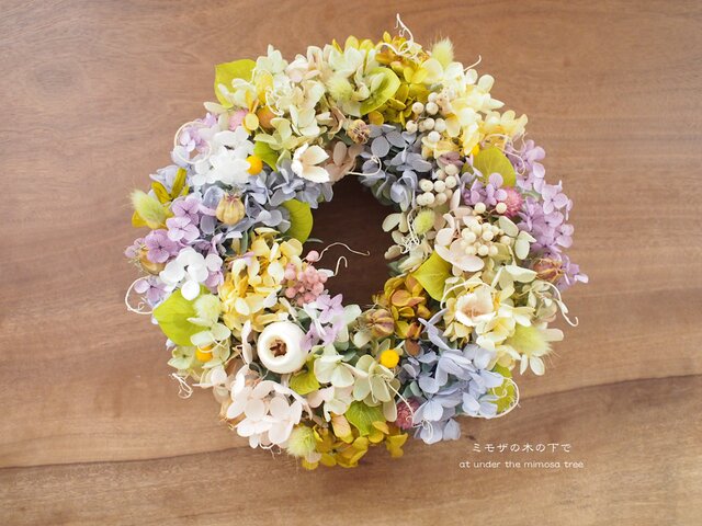 秋色あじさいのリースの画像1枚目