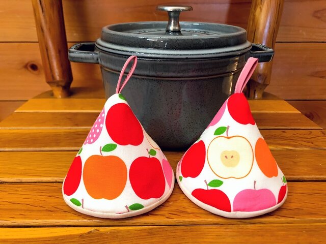 2個セット★三角鍋つかみ★staub ルクルーゼ等にいかがでしょうか?★北欧 デニム 和柄の画像1枚目