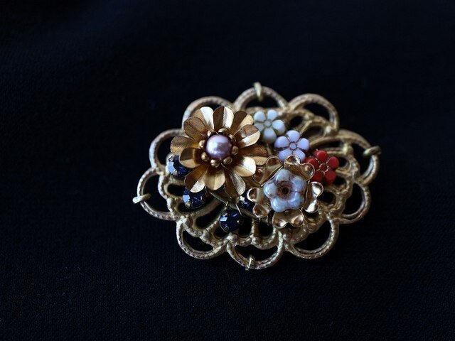 Robin's Vintage Brass Brooch2*ヴィンテージ*花*真鍮ブローチ*no.202の画像1枚目