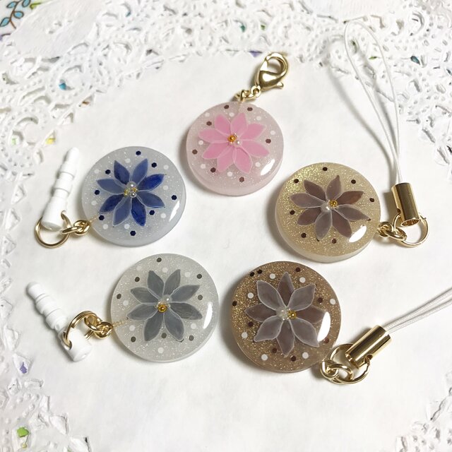 選べる5種類☆煌めきflowerイヤホンジャックの画像1枚目