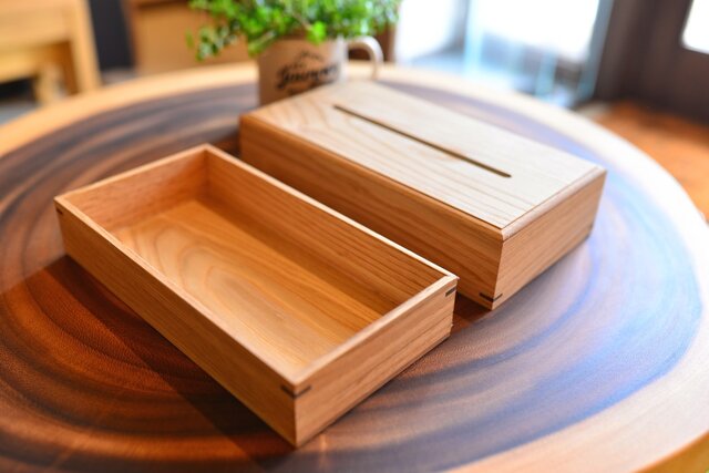 ☆受注製作☆シンプル!総無垢クリ材ティッシュケースの画像1枚目