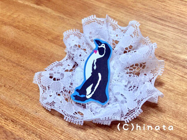 ペンギンのイラストブローチ レース Iichi ハンドメイド クラフト作品 手仕事品の通販