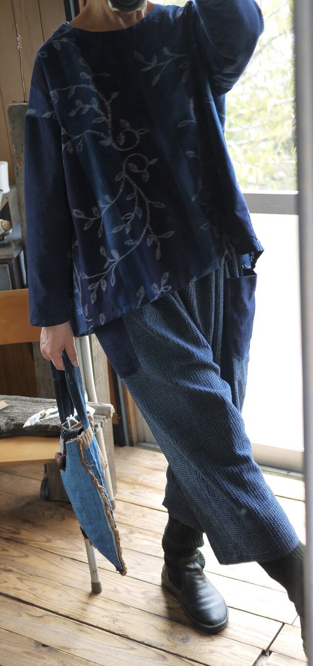 新反久留米絣2種のトップスの画像1枚目