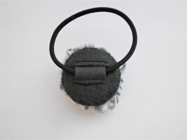 フェルトお花モチーフヘアゴム① | iichi 日々の暮らしを