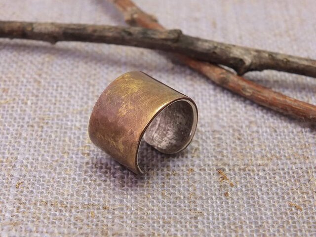 Cuff Rusty w9 Bs -アンティーク仕上げ 真鍮のイヤーカフ幅9の画像1枚目