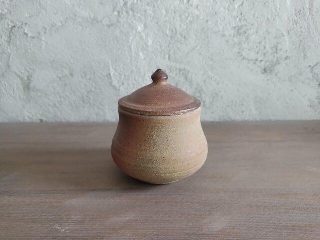 塩壷 S・下膨れ | iichi 日々の暮らしを心地よくする