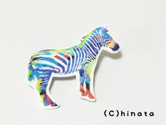 ARTな!シマウマのイラストブローチ(ブルー)の画像1枚目