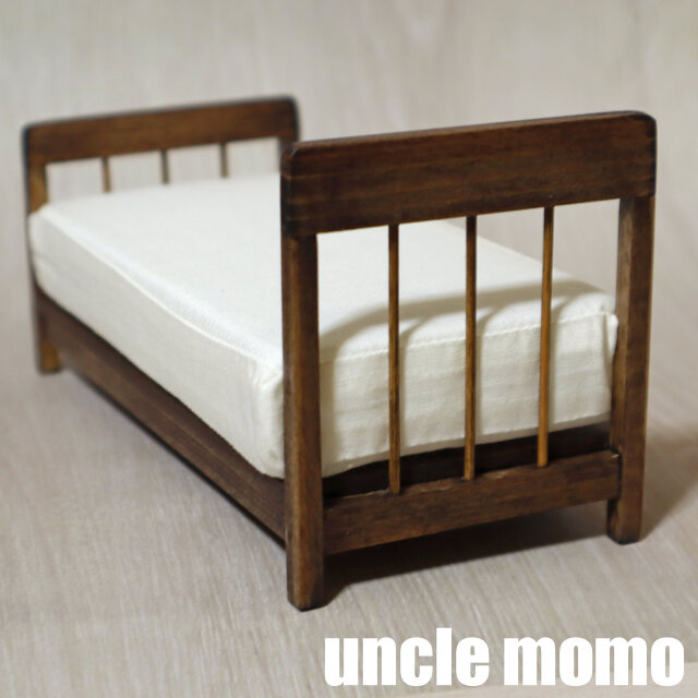 ドール用ベッド シングル（色：エボニー） 1/12ミニチュア家具 | iichi