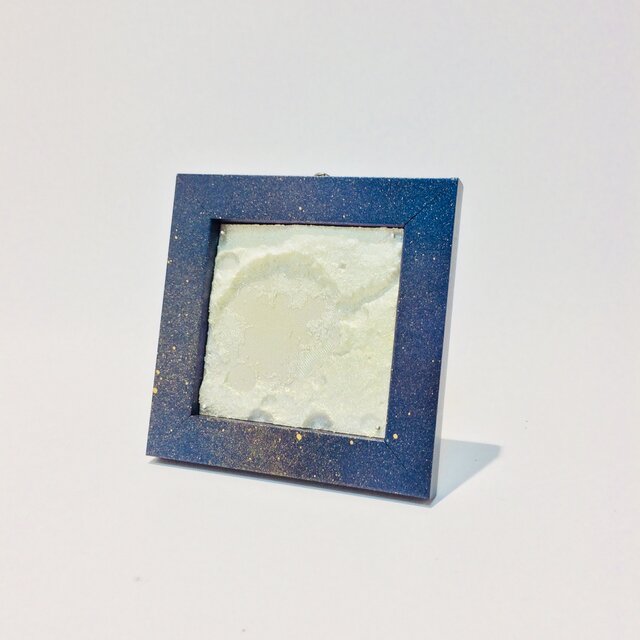 3D Lunar’s Crater (Silver Gold) / アクセサリーディスプレイ(小)の画像1枚目