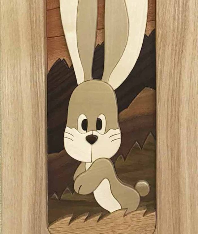 木壁画「問いかけるうさぎ君」の画像1枚目