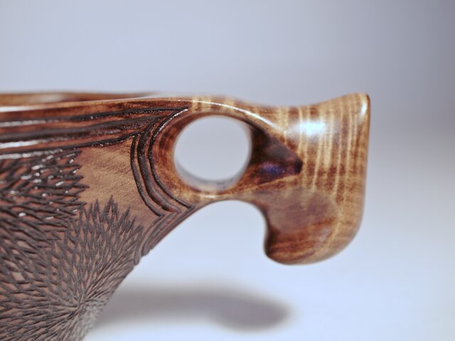 アクシュ〈菊紋〉の画像1枚目