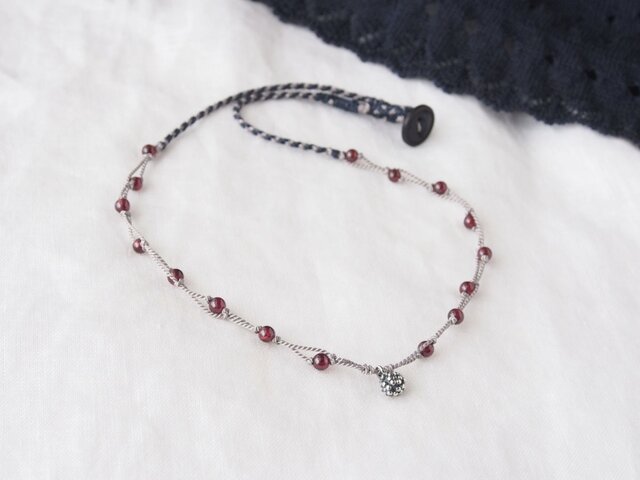Red Berry Short Necklace(ガーネット)の画像1枚目