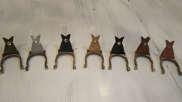 皮 ペットボトルキーホルダーの画像1枚目