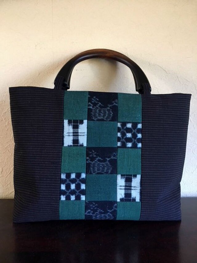 古布の縞と絵絣の剥ぎ手提げ　【値下げしました】