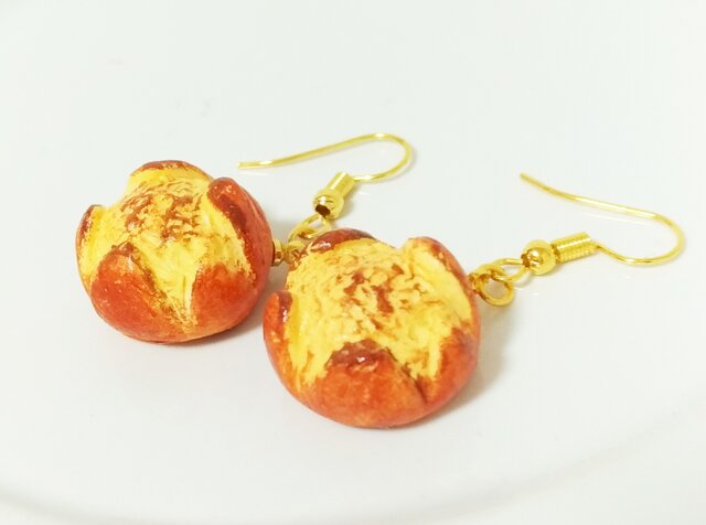 こんがりシュガーバター丸パンピアス★イヤリング変更可能★の画像1枚目