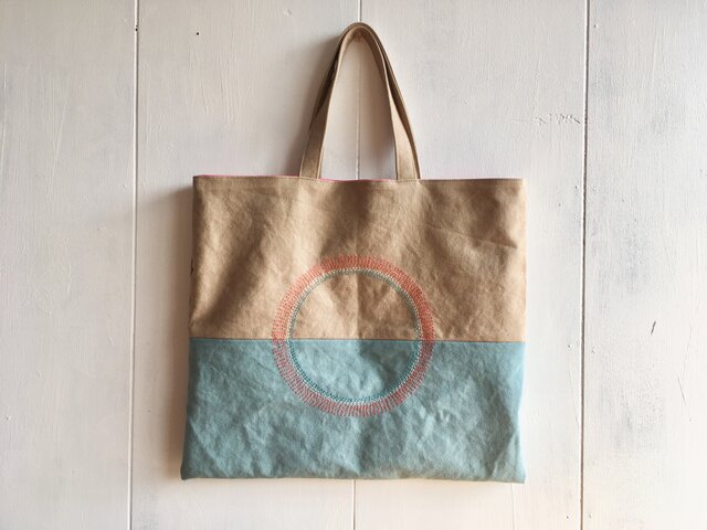 【受注製作】刺繍入りペタンコ鞄の画像1枚目