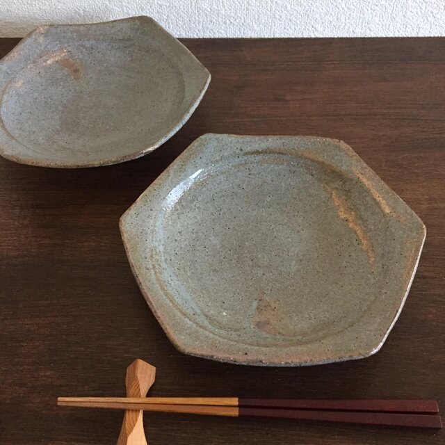 六角灰釉皿の画像1枚目