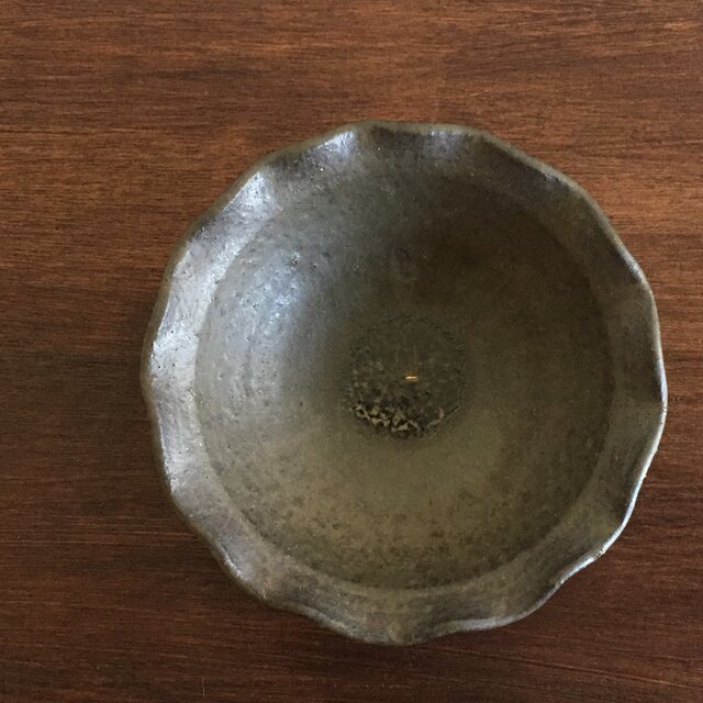 六寸輪花鉢の画像1枚目