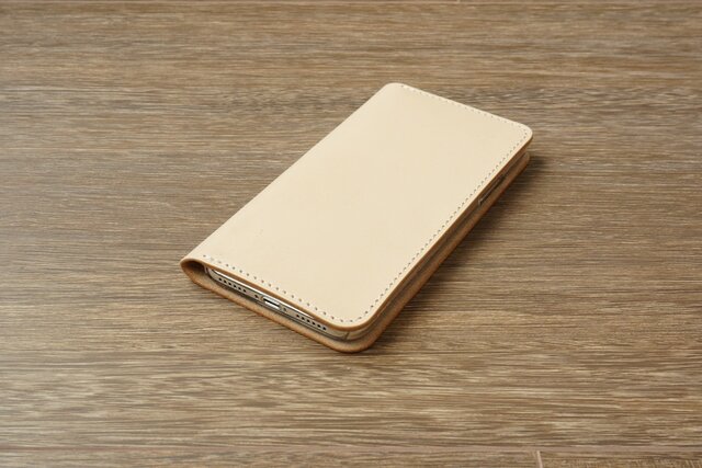 牛革 iPhoneXRカバー ヌメ革 レザーケース 手帳型 ナチュラルカラーの画像1枚目