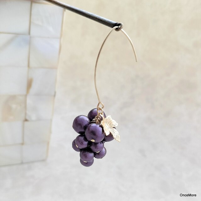 コットンパールの葡萄ピアス（アメジスト） | iichi 日々の暮らしを