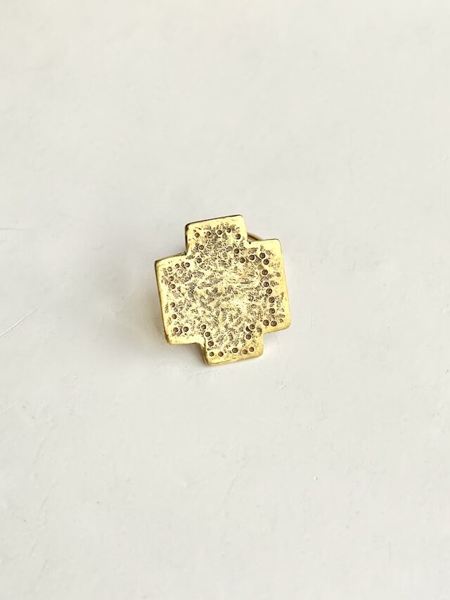 クロス・ピンブローチ