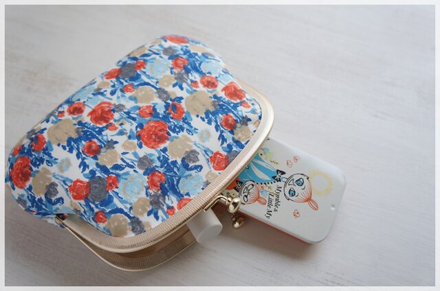 リバティ ハンドメイド がま口ポーチ □リバティプリントのがま口ポーチ (石目模様の口金）/ ロゼッタ