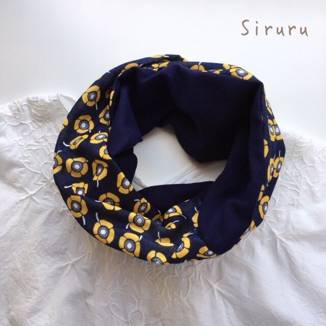 ダブルガーゼのふんわり*スヌード 一重(アネモネ×ネイビー)の画像1枚目