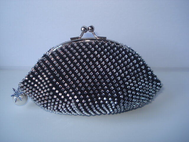 Beaded Pouch --Snow Crystal-- Black (L) | iichi 日々の暮らしを