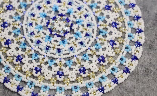 ビーズドイリーマット | iichi 日々の暮らしを心地よくする