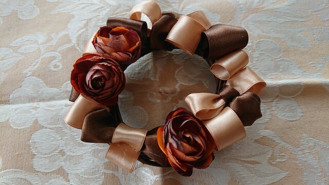 秋のリボンミニリース | iichi 日々の暮らしを心地よくする