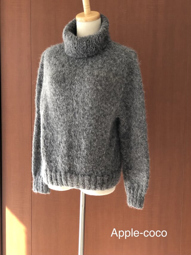 アルパカ オフタートルsweater【冬ニット受注作成】の画像1枚目