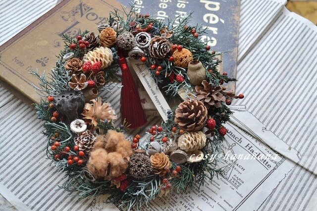 タッセルと木の実のナチュラルXmas*wreathの画像1枚目