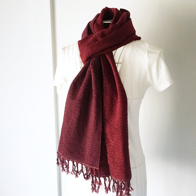 【カシミヤ:秋冬】ユニセックス:手織りマフラー " Wine red with White dots Vol.3"の画像1枚目