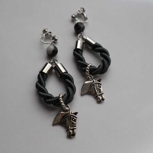 Silvercolor horse carriage~イヤリング/ピアス~の画像1枚目