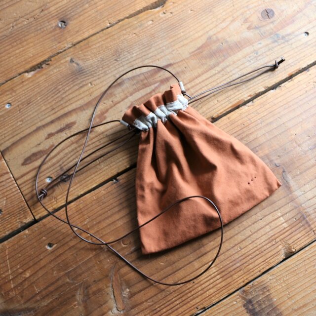 mini drawstring pochette : terra cotta :の画像1枚目