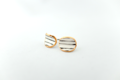 ピアス カール stripeの画像1枚目