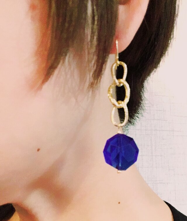 YURERU(揺れる)ピアス イヤリング ブルー(ドイツアクリル)ゴールドカラー チェーン ロングの画像1枚目