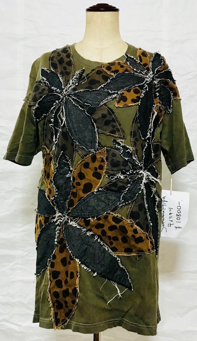 SADAHARU HIGA HAUTE COUTURE・ティシャツ・ 2018秋の装いの画像1枚目