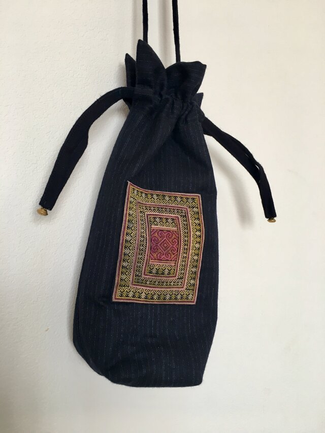 ベトナム ザオ族刺繍 ポシェットの画像1枚目