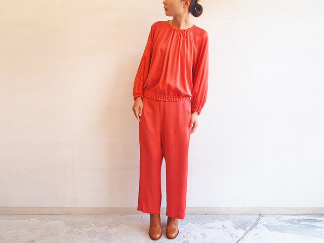 ■シルクサテンのバクパンツ/朱色の画像1枚目