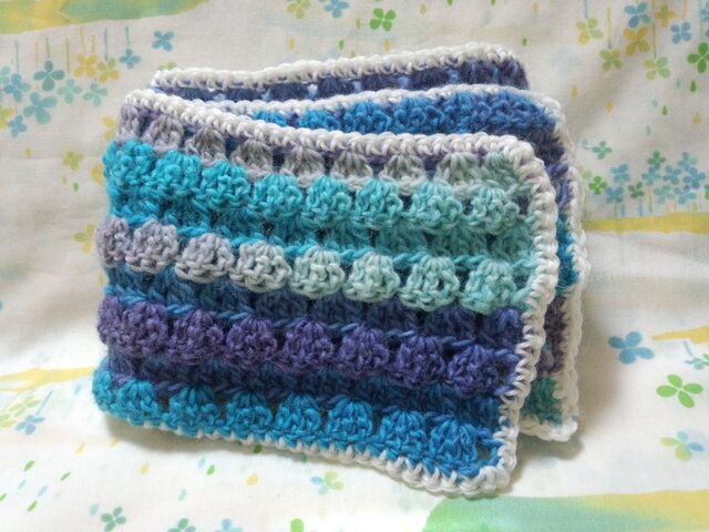 ロングタイプオフホワイト花柄ハンドメイド手作りネックウォーマー新品 ロングタイプオフホワイト花柄ハンドメイド手作りネック