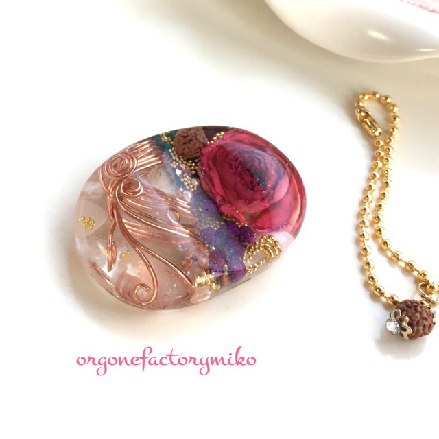 楕円　癒し　安眠　ムーンストーン　マラカイト　持ち歩き　瞑想　オルゴナイト　箸置きタイプ