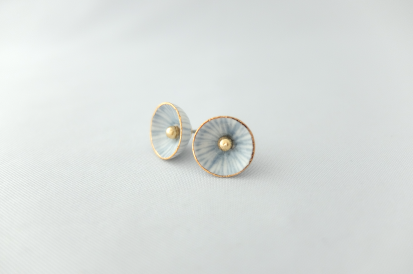 ピアス リリィ aquaの画像1枚目