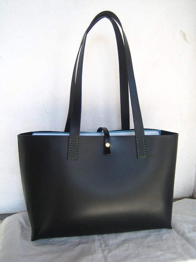 【Ｍ様オーダー品】Ａ４サイズの黒色トートバッグ（肩掛け）