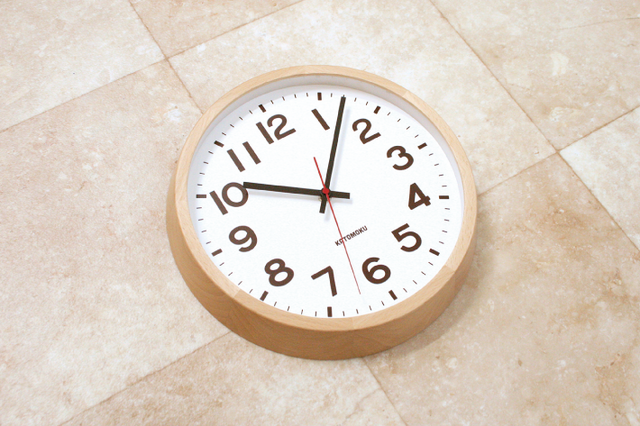 muku round wall clock 10 ナチュラル 電波時計 連続秒針 km-86NRCの画像1枚目