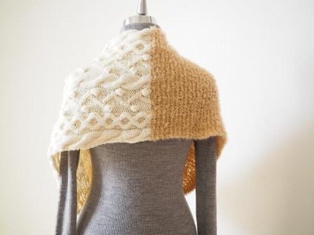 レア♡ マスナダ ふわふわウールのマルチユースなスヌード カシミヤ入り>アラン模様とふわふわのスヌード＊白＆ベージュ