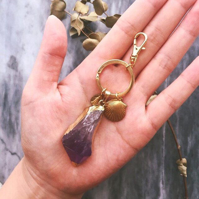 アメジスト ラフロックタンブル キーホルダー* | iichi 日々の暮らしを