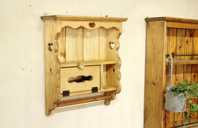 ハンドメイド　ハートのティッシュシェルフ タオルホルダーつき it-5ef1385191184-1200.jpg