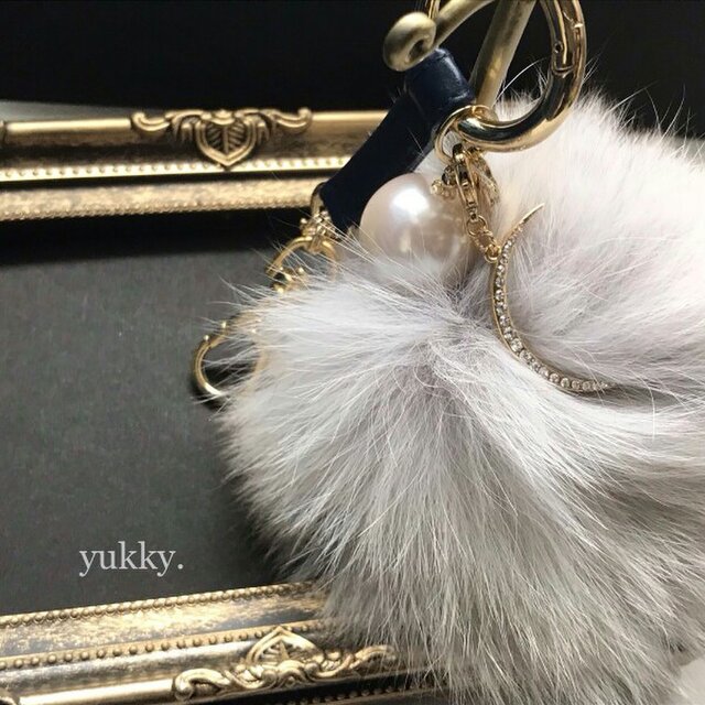 ＊秋冬＊パール＆ファー♪バックチャーム･G(ネイビー×ナチュラル)